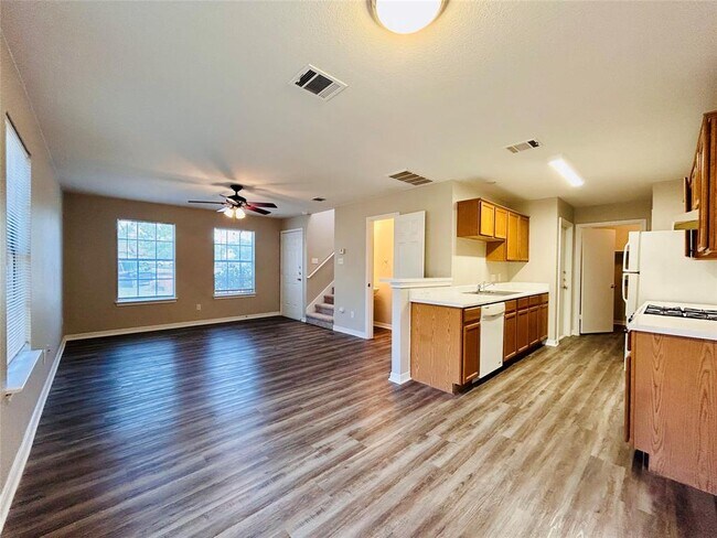 Building Photo - 8511 Apple Carrie Cove