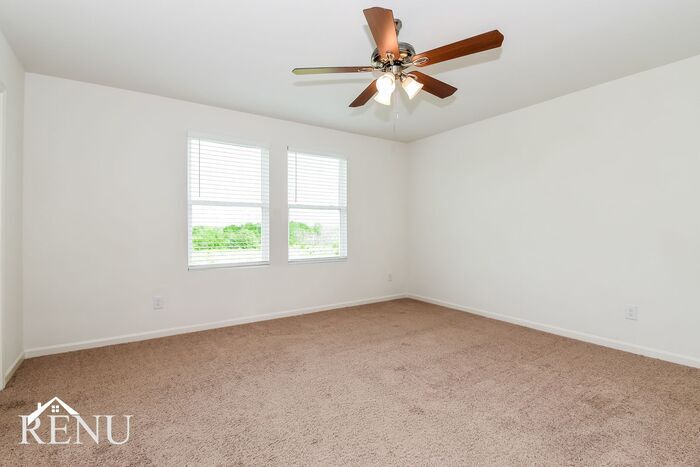 Building Photo - 6005 Mojave Dr