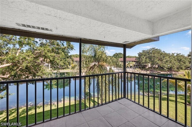 Building Photo - 5365 Treetops Dr