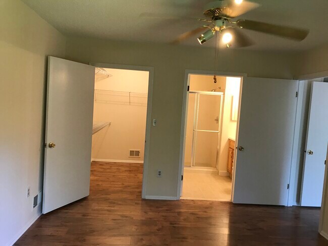 MBR Walk in Closet, MBTH - 29 Amberly Ct