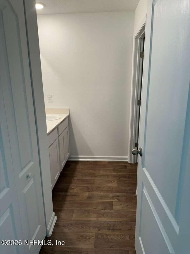 Building Photo - 190 Ardila Cir