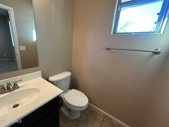 Building Photo - 8623 S 40th Dr