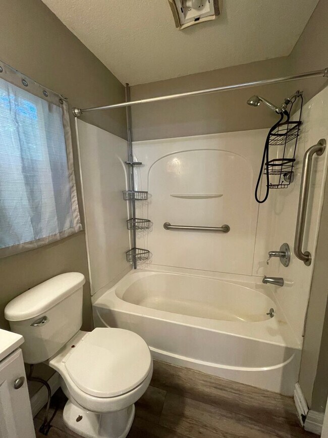 Building Photo - 209 Congress St