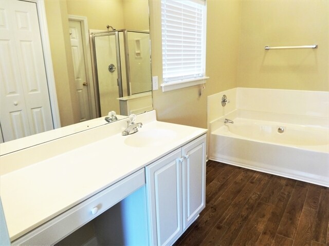 Building Photo - 3282 Middleburry Ln