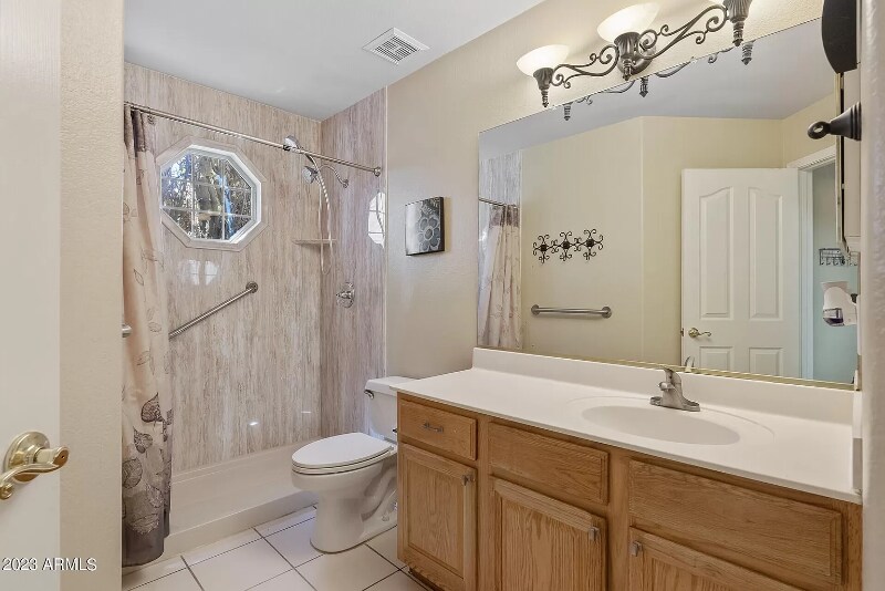 Building Photo - 7879 W Kerry Ln