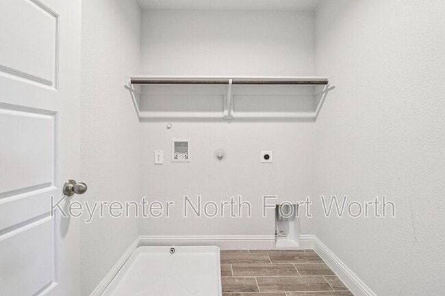 Building Photo - 6000 Bursey Rd