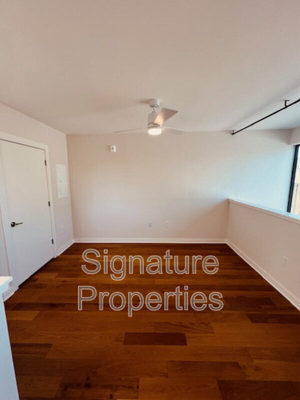 Building Photo - 712 High St