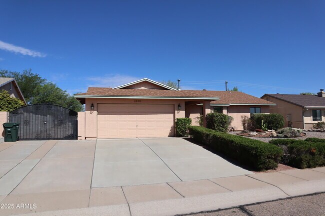 Primary Photo - 3330 Ridge Crest St
