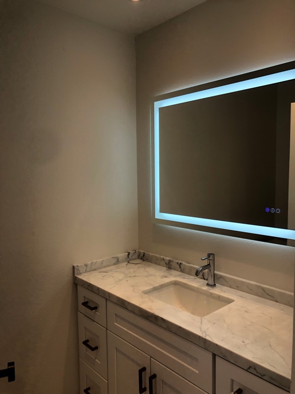 Building Photo - 2650 Van Buren Pl