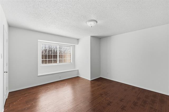 Building Photo - 1124 Breezewood Dr