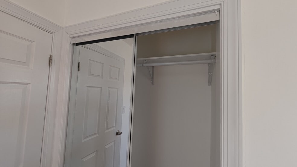 Bedroom 1 - 1302 Morris St