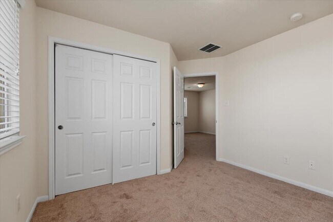 Building Photo - 2742 Windy Thicket Ln