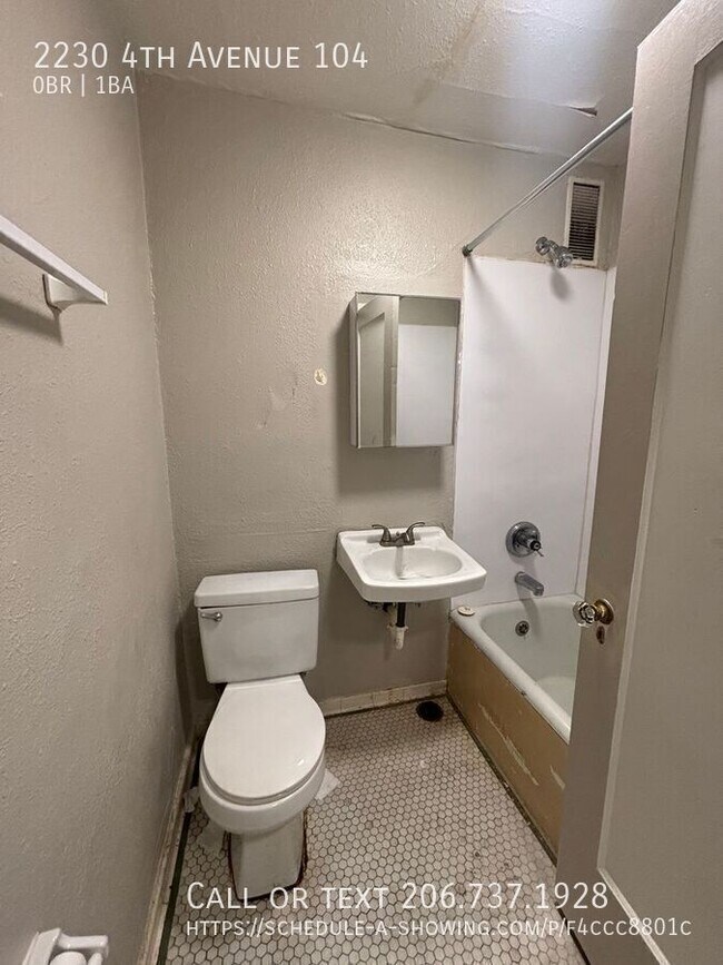 Building Photo - 2230 4th Ave