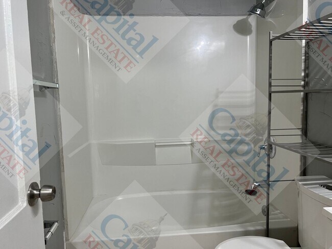 Building Photo - Home Sweet Home