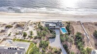 Building Photo - 222 Dune Rd