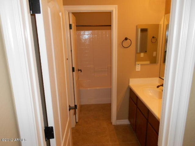 Building Photo - Call For Showing Appointment 4805992545