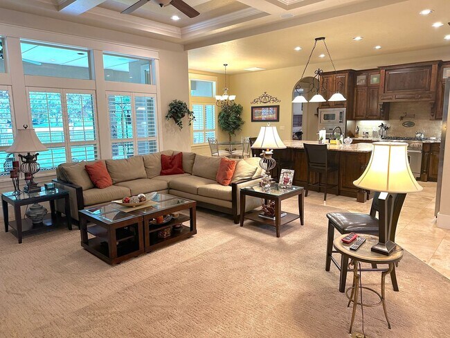Building Photo - Exquisite Corrente Bello Home in Eagle