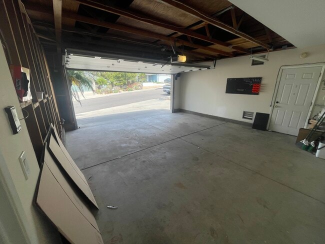 Building Photo - 378 Bay Leaf Dr