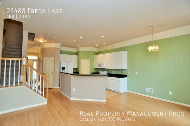 Building Photo - 25488 Freda Ln