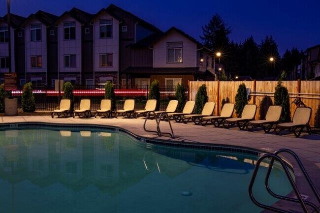 Building Photo - Stunning 1-Bedroom with Upscale Interiors & Open Island Kitchen!