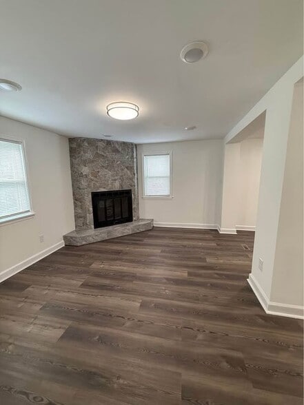 Building Photo - 6250 Old Washington Rd