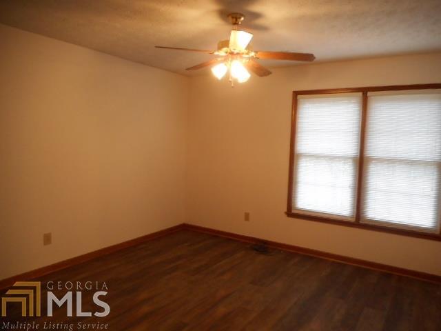 Building Photo - 412 Deergrass Trail