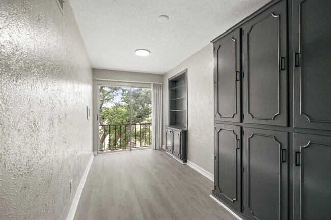 Building Photo - 5050 Ambassador Way