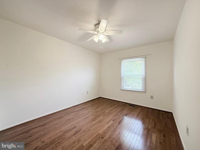 Building Photo - 10240 Arizona Cir