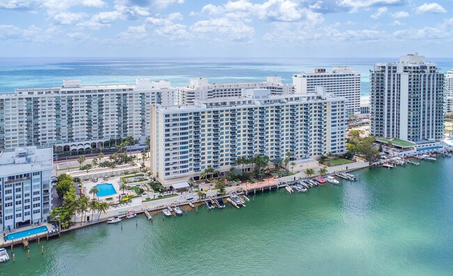 Building Photo - 5600 Collins Ave