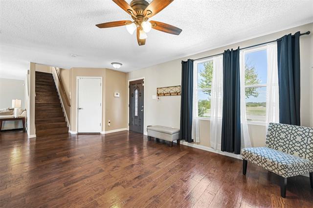 Building Photo - 917 Sanden Blvd