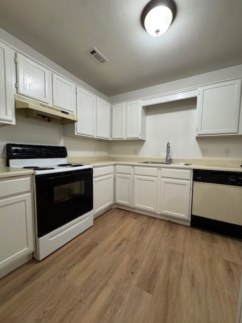 Building Photo - 727 W Beck Dr