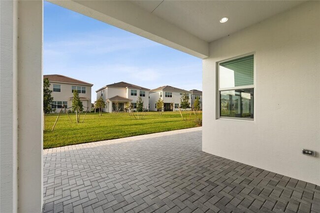 Building Photo - 14965 RedCove Pl