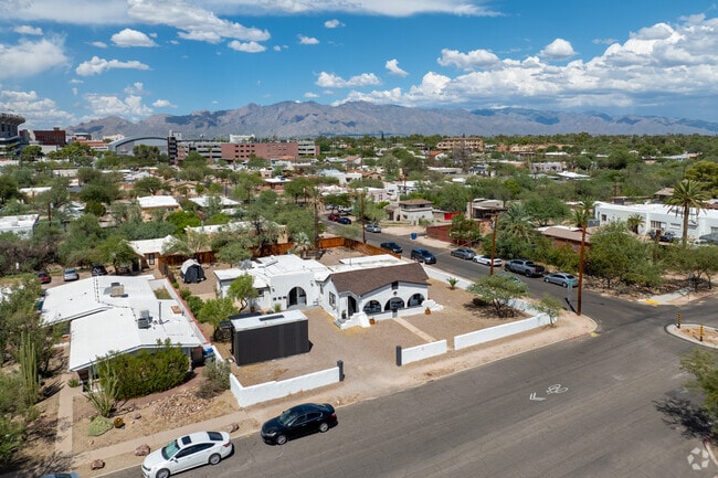 Aerial Photo - River Loft Bungalows on Warren+9th