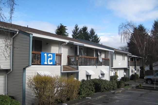 Building Photo - Bridgeport 9 Townhomes