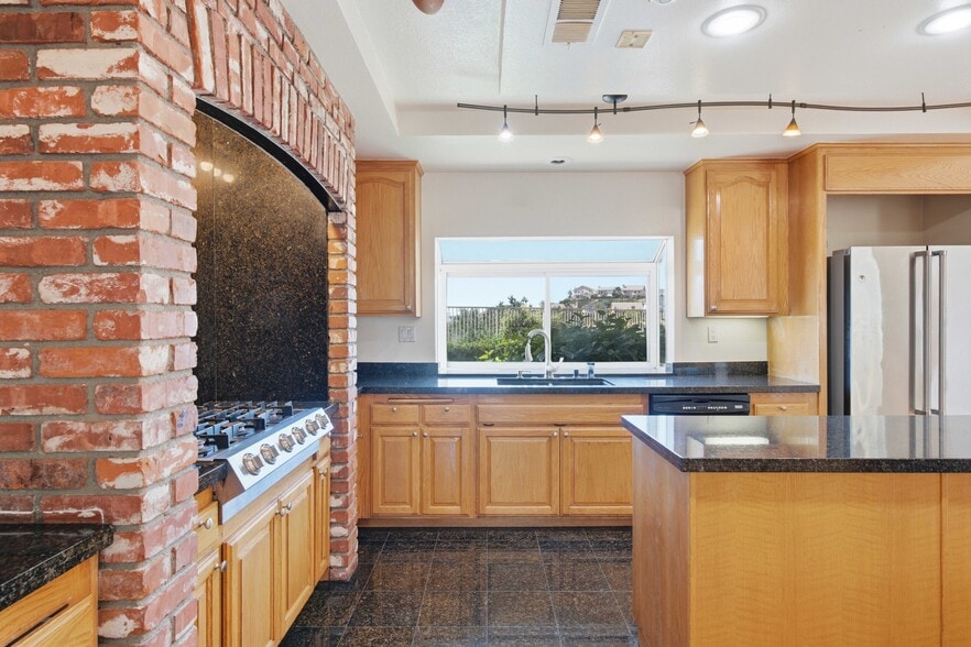 Building Photo - 19808 Winged Foot Way