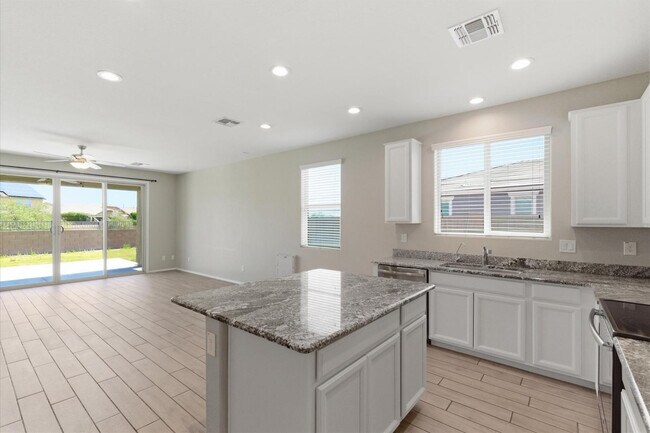 Building Photo - 26129 N 133rd Ave