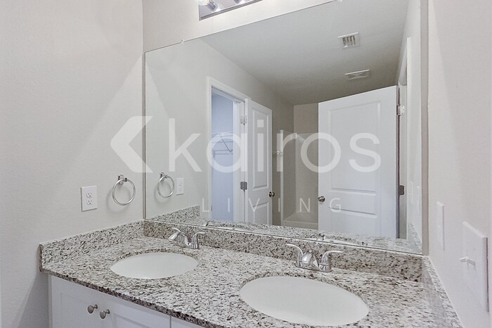 Building Photo - 9117 Aegean Cir