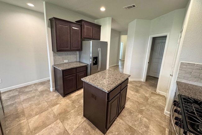 Building Photo - 1608 Bandolier Dr