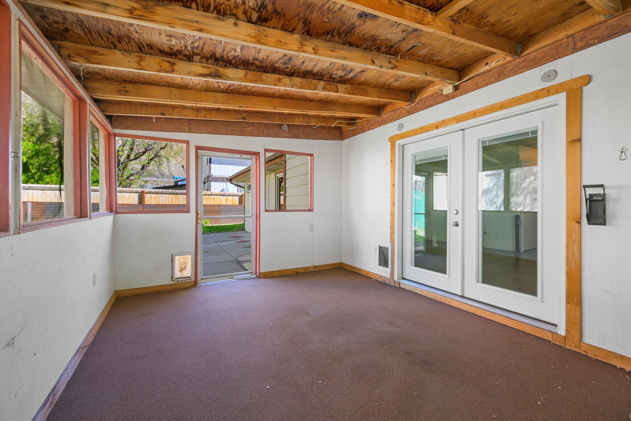Building Photo - 122 Davis Cir