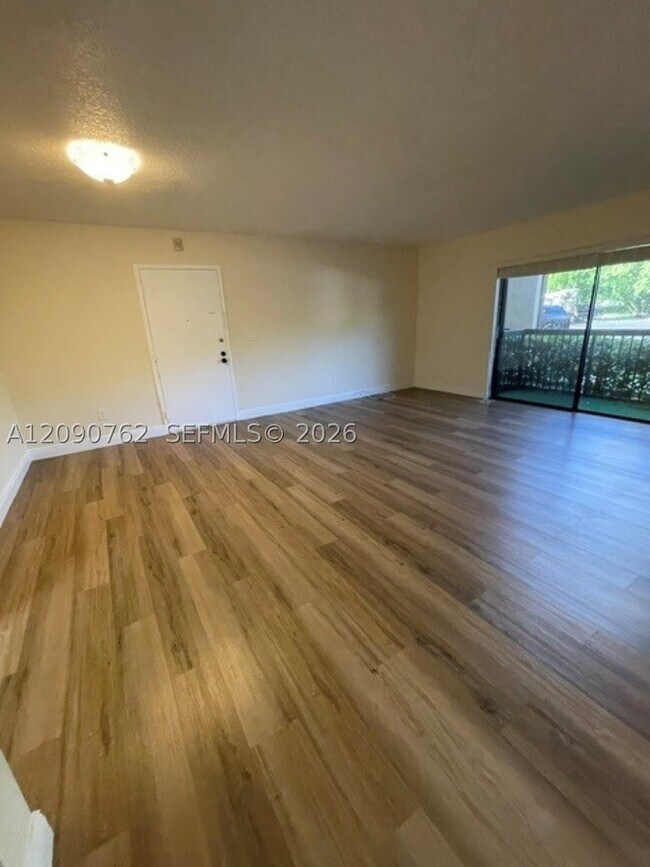 Building Photo - 7915 SW 86th St