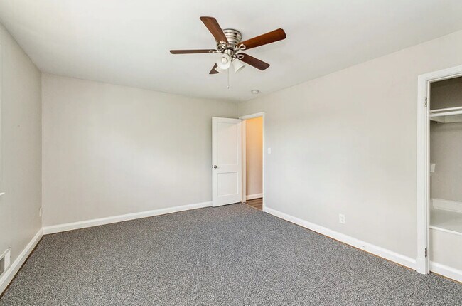 Building Photo - 3 Bedroom OPPORTUNITY AREA
