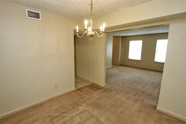 Building Photo - 1381 Omie Way