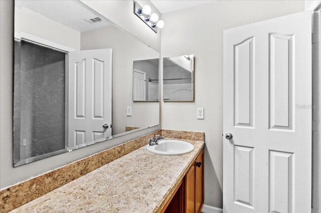 Building Photo - 1527 Angler Avenue