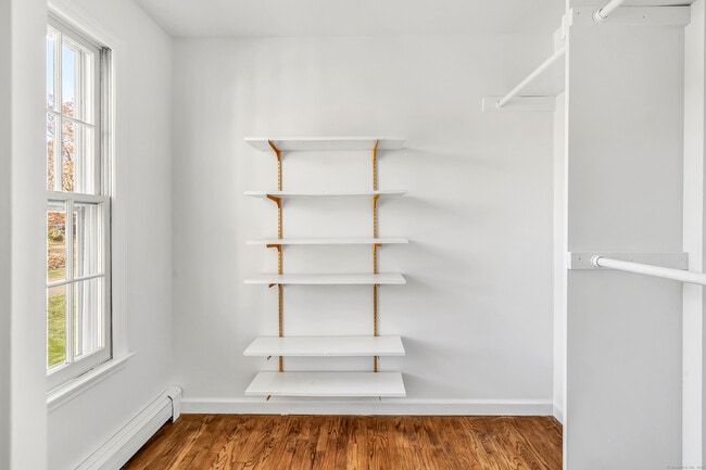 Building Photo - 41 Butternut Ln