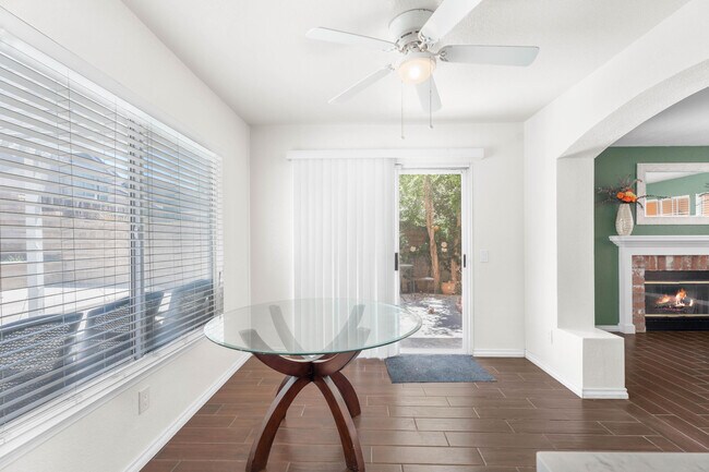 Building Photo - 45322 Pickford Ave