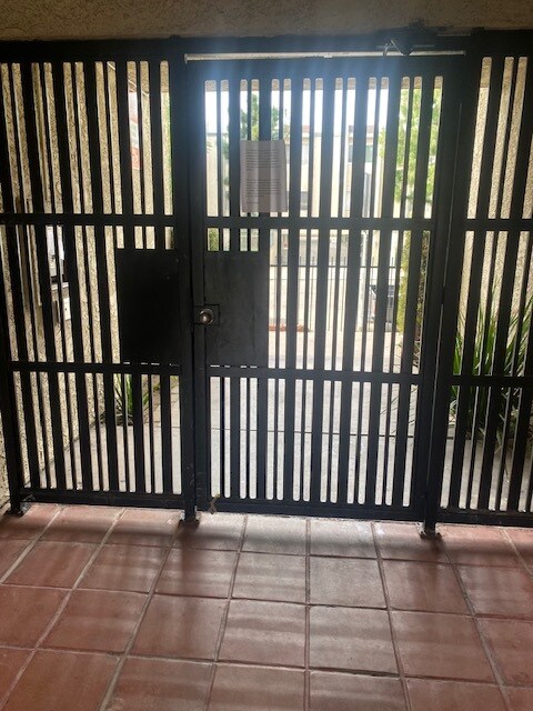 Building Photo - 8800 Cedros Ave