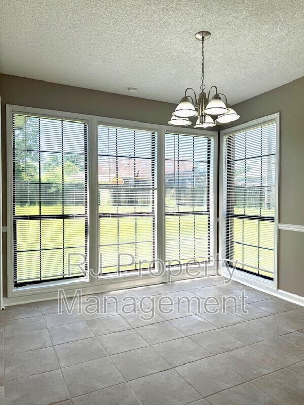 Building Photo - 4308 Ash Creek Cove