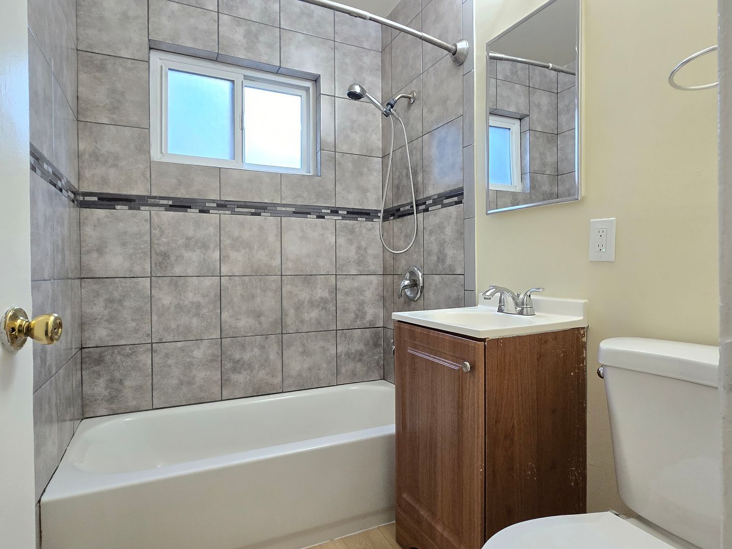 Building Photo - 623 Buckeye St