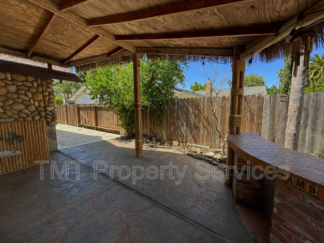 Building Photo - 930 Graywood Cir