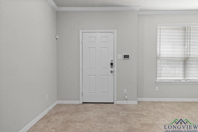 Building Photo - 3300 Becker Dr